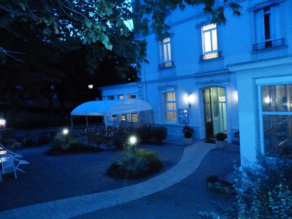 Hotel Des Thermes Bourbon-lʼArchambault Exteriör bild